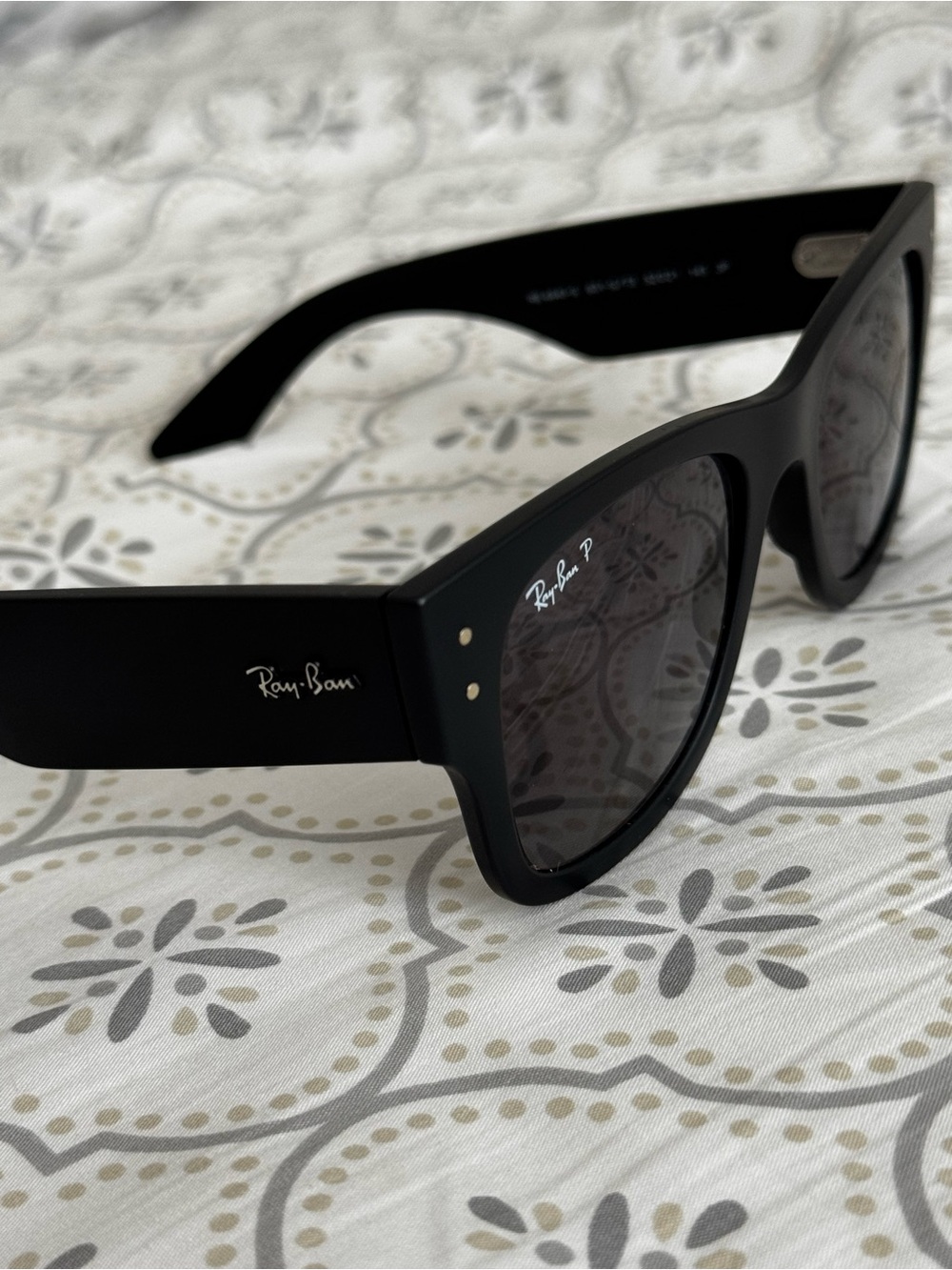 Brand New Ray-Ban Mega Wayfarer Liteforce Polarized Sunglasses